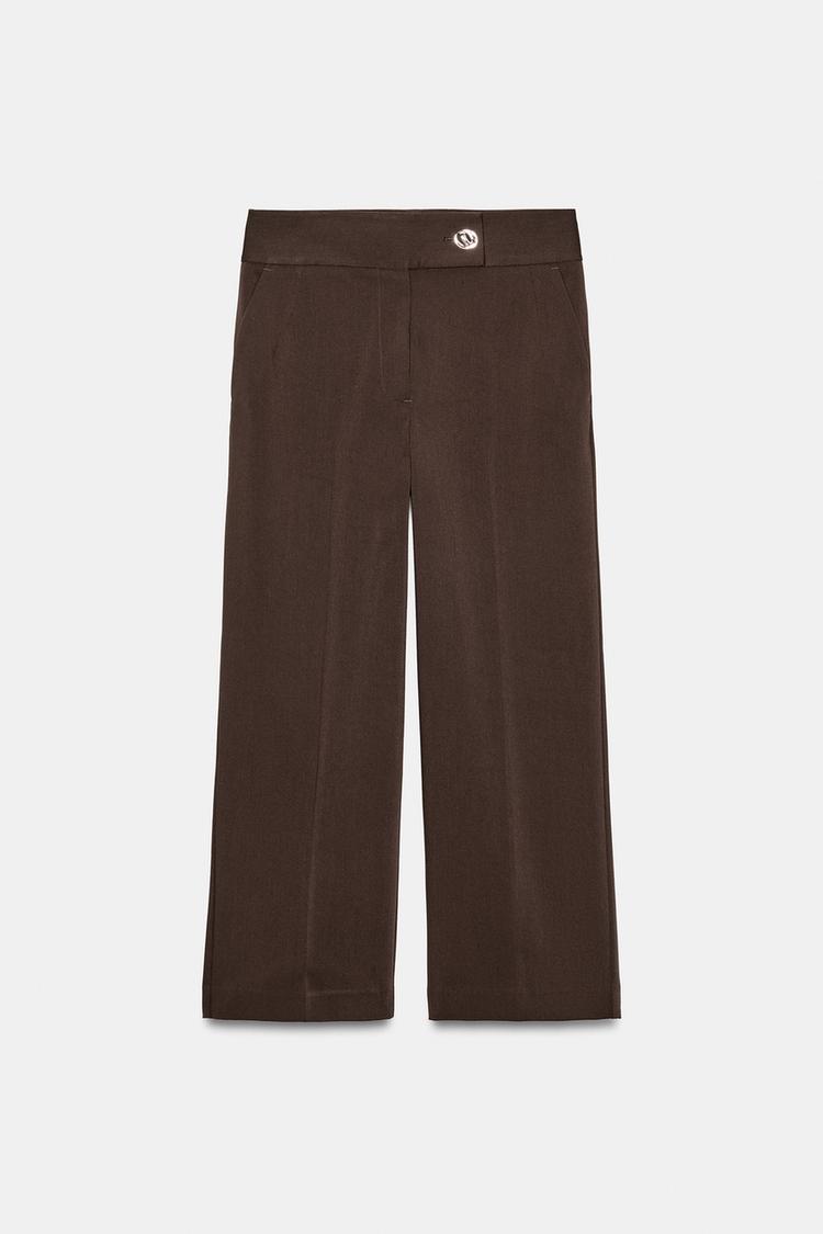 pantalon coupe droite femme chic détail fermeture